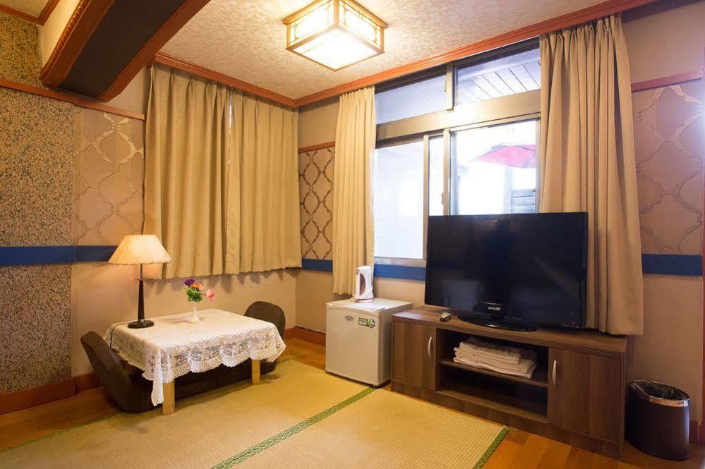 Phoenix Pavilion Hot Spring Hotel Taipei Luaran gambar